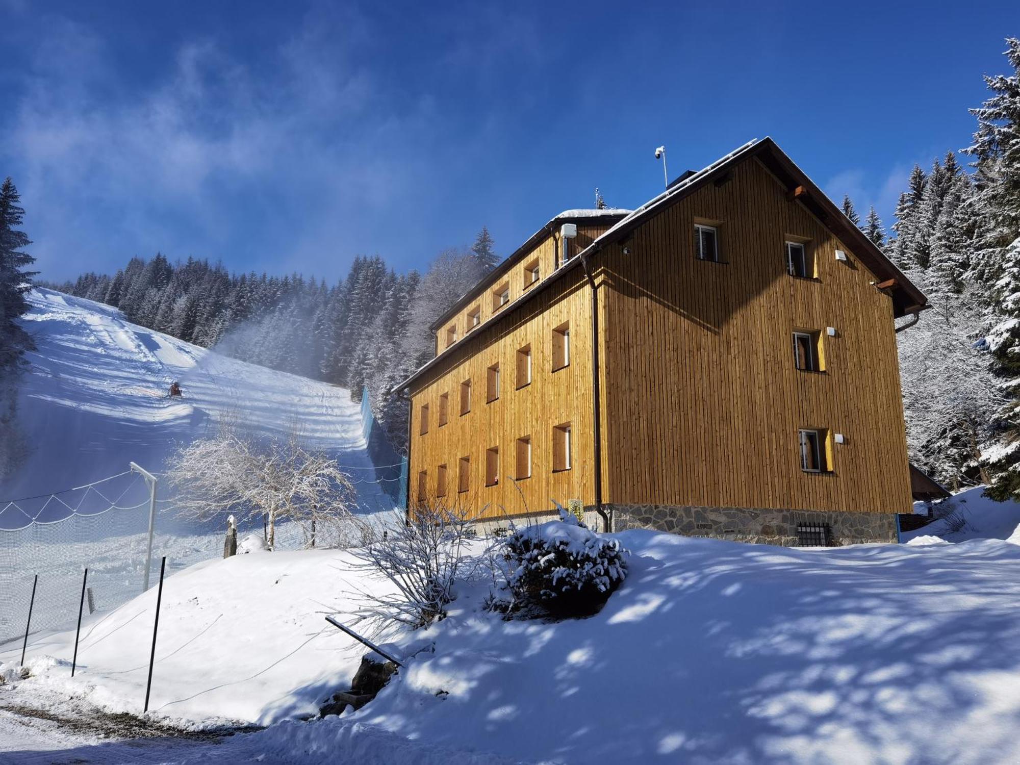 Apartments Rogla Jurgovo - Ski In Ski Out Lukanja Экстерьер фото