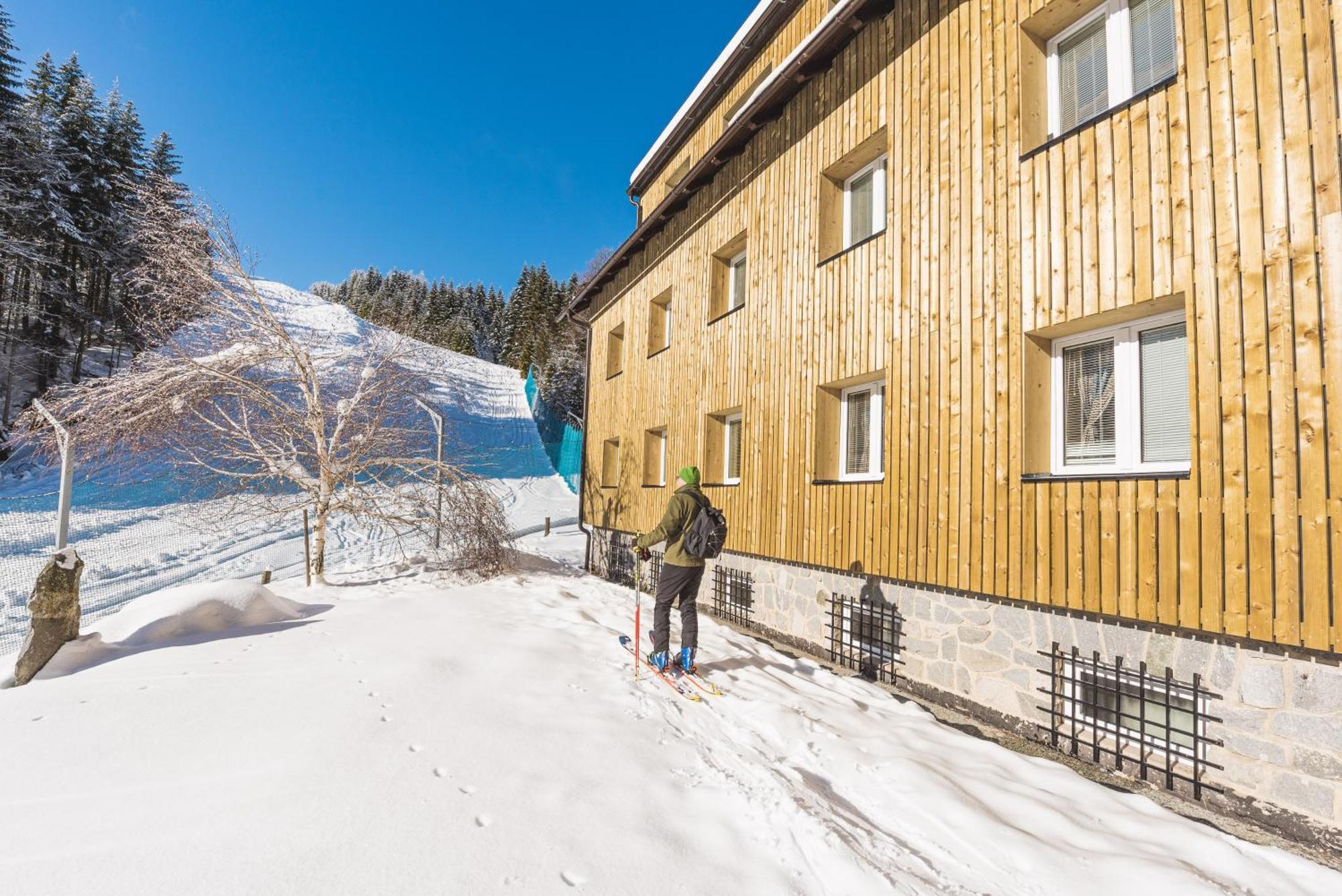 Apartments Rogla Jurgovo - Ski In Ski Out Lukanja Экстерьер фото