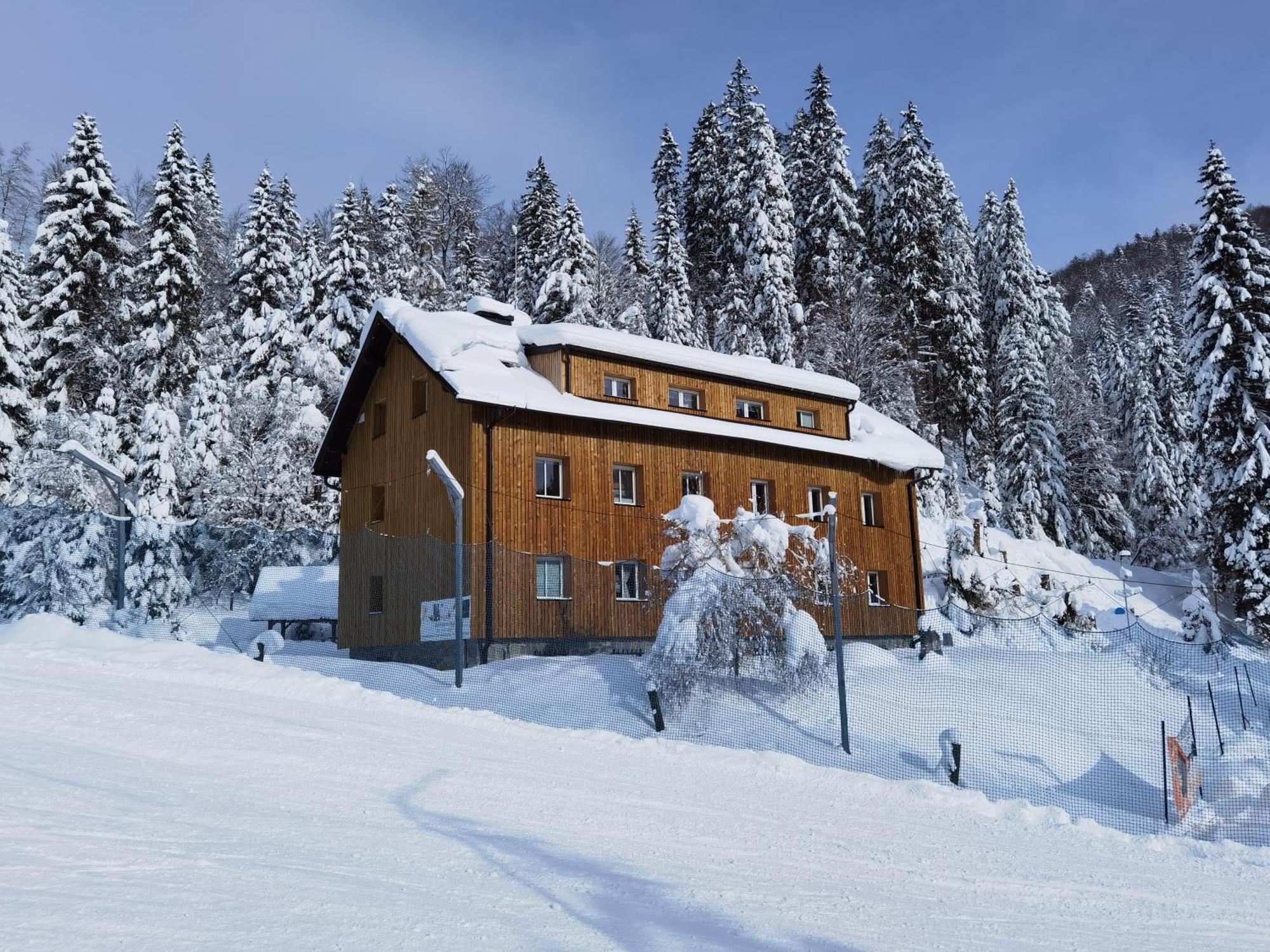 Apartments Rogla Jurgovo - Ski In Ski Out Lukanja Экстерьер фото