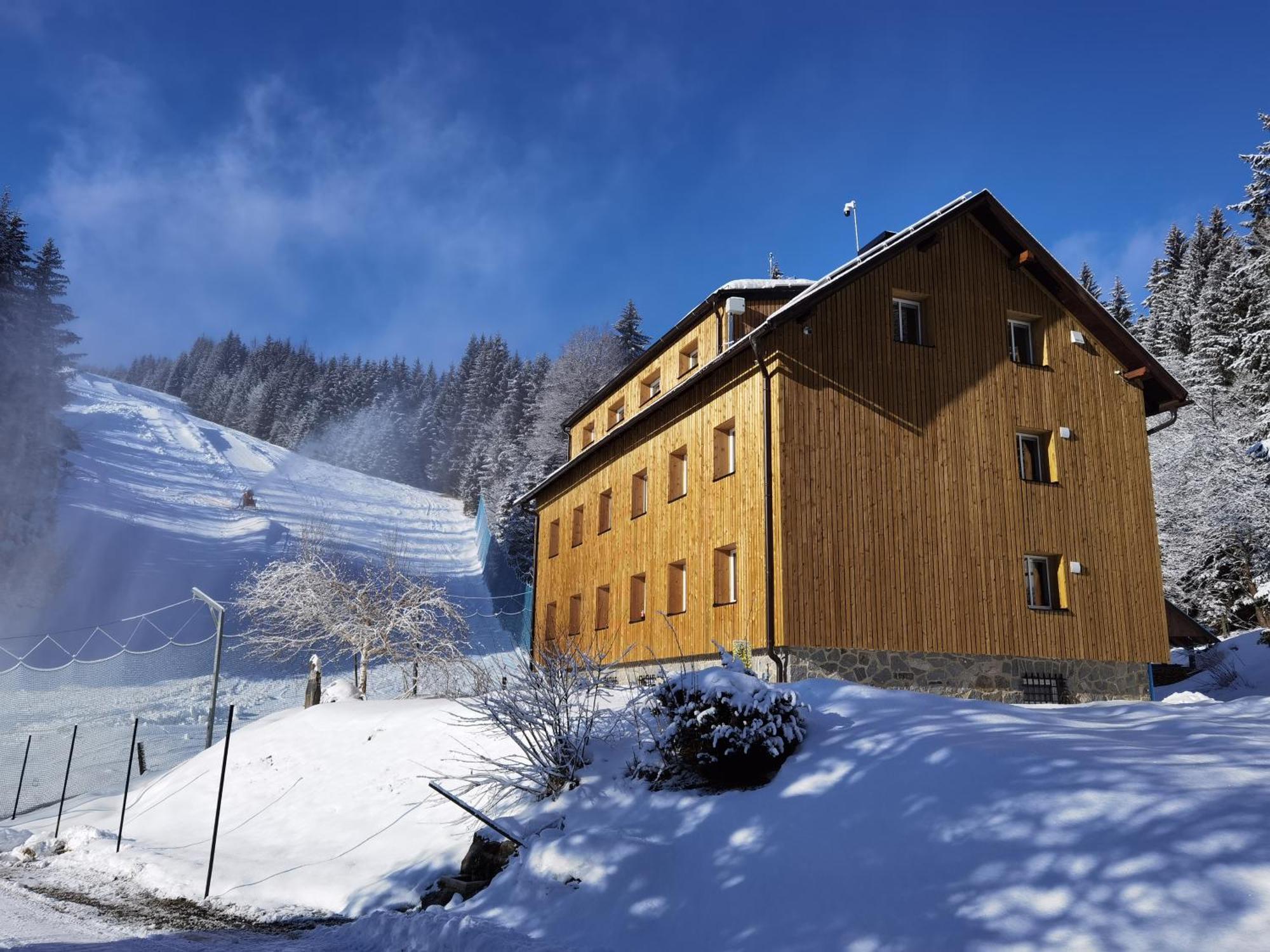 Apartments Rogla Jurgovo - Ski In Ski Out Lukanja Экстерьер фото